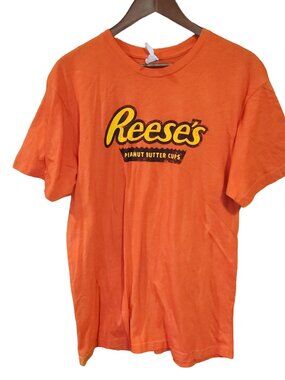 Live And tell Reece's Peanut butter Cups Short Sleeved Tee Mens size L